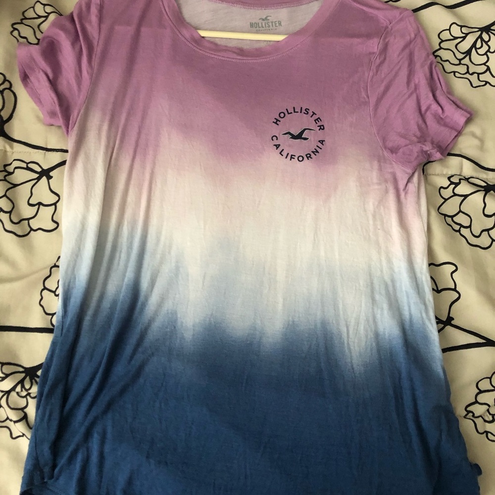 Hollister top